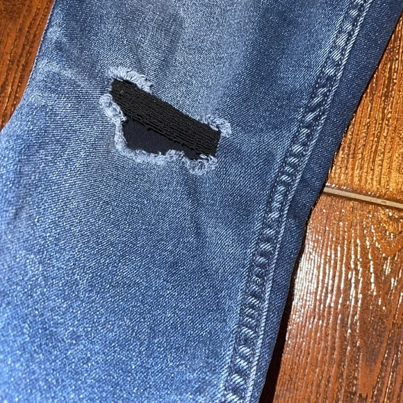 Extra High-Waisted Rockstar 360° Stretch Super Skinny Ripped Ankle Jeans - Picture 5 of 7